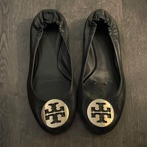 Good condition size 7 Tory Burch flats